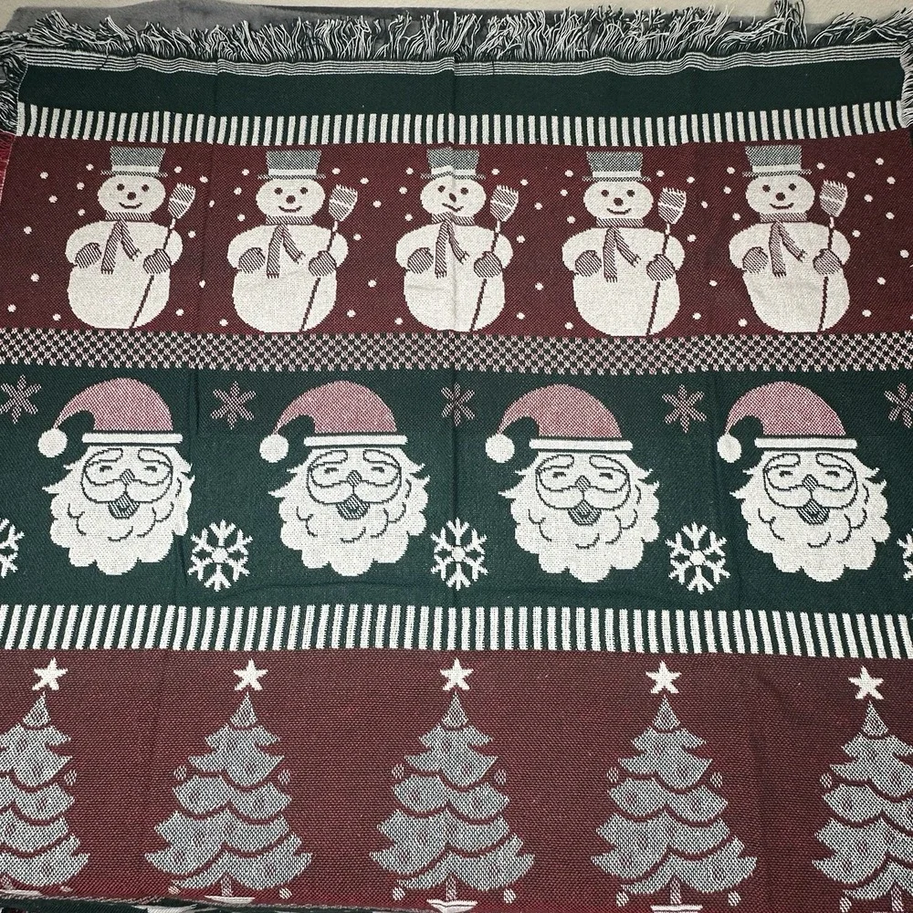 Vintage Tapestry Blanket 45x 58 Christmas Reversible Santa Fringed‎ Throw New